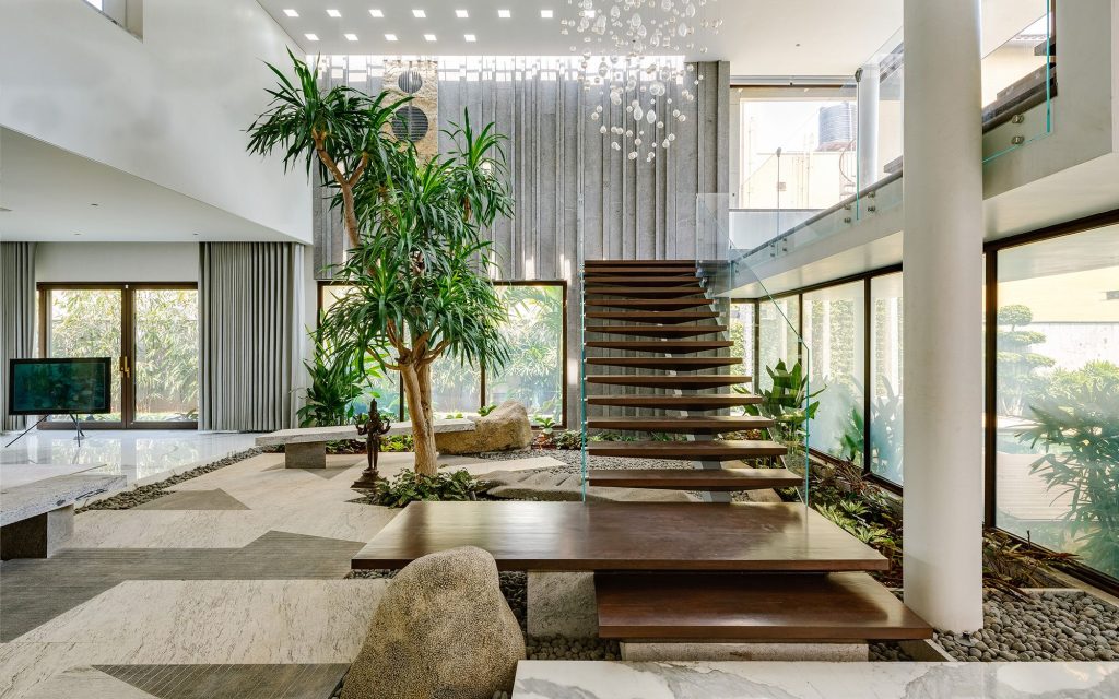 house with garden for sale